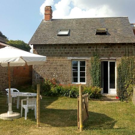 Le Domaine Villa Saint-Symphorien-des-Monts Ngoại thất bức ảnh